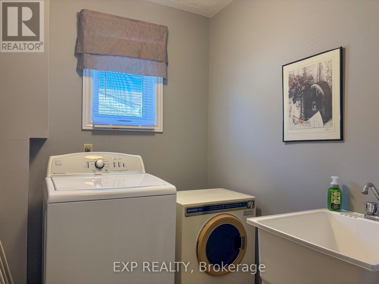 426 SIDNEY AVENUE - 12