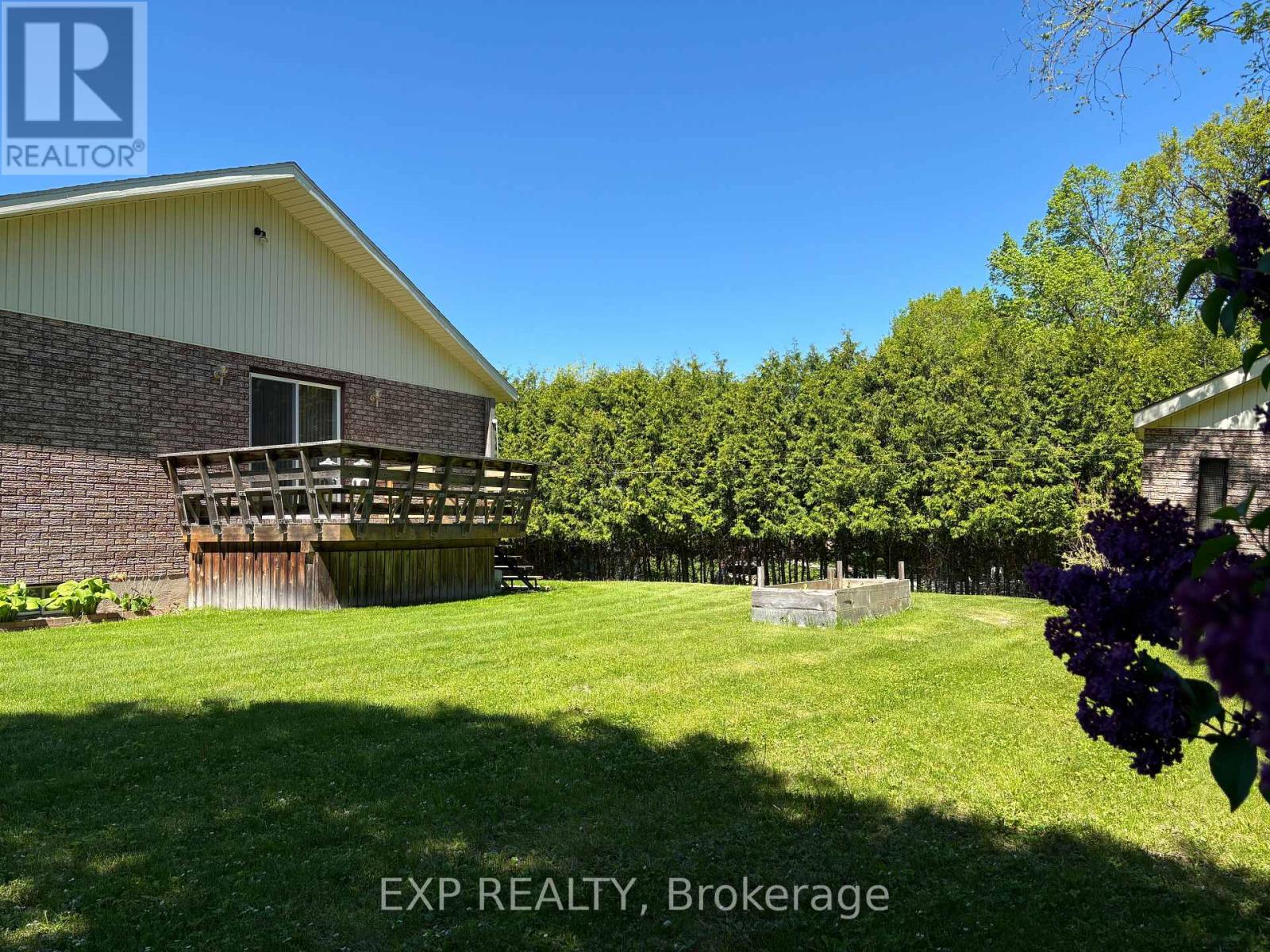 426 SIDNEY AVENUE - 23