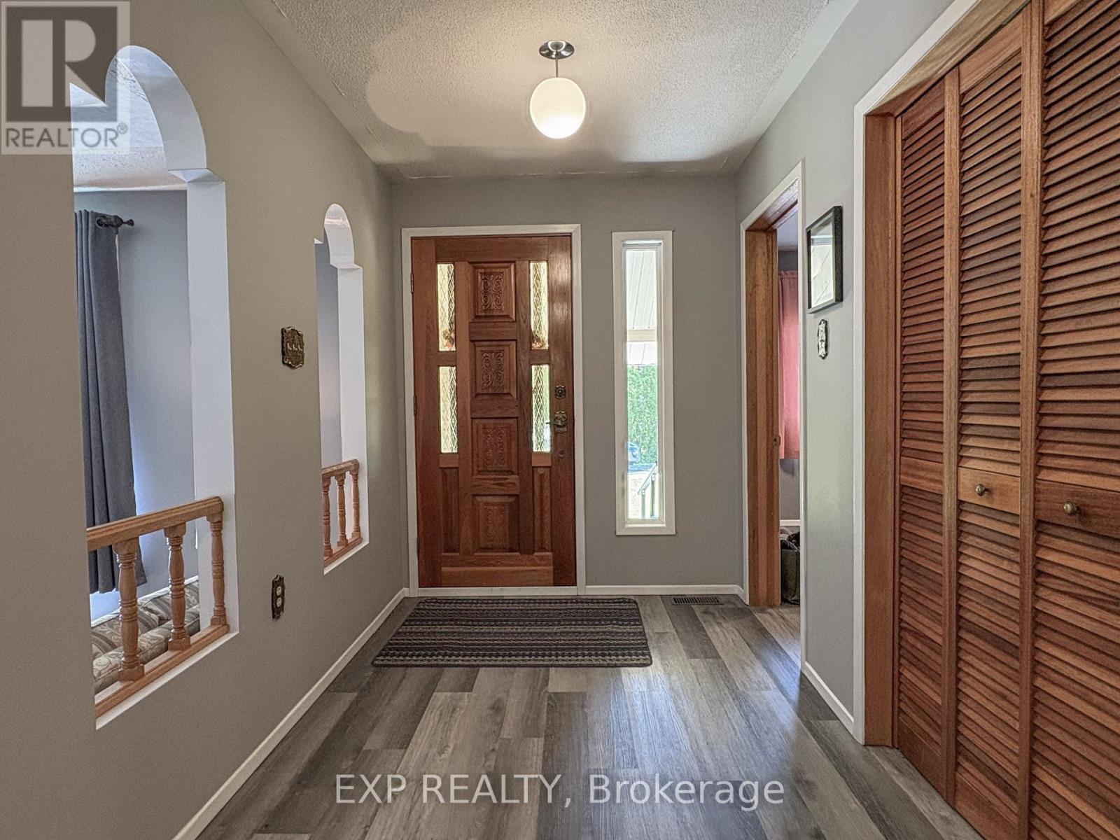 426 SIDNEY AVENUE - 4