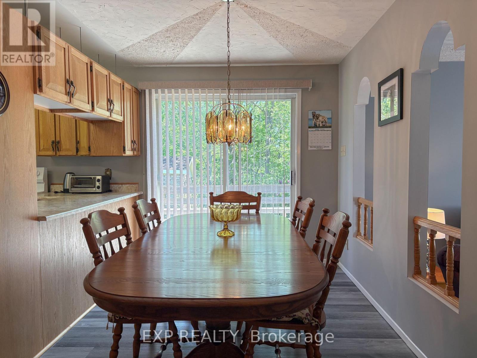 426 SIDNEY AVENUE - 8
