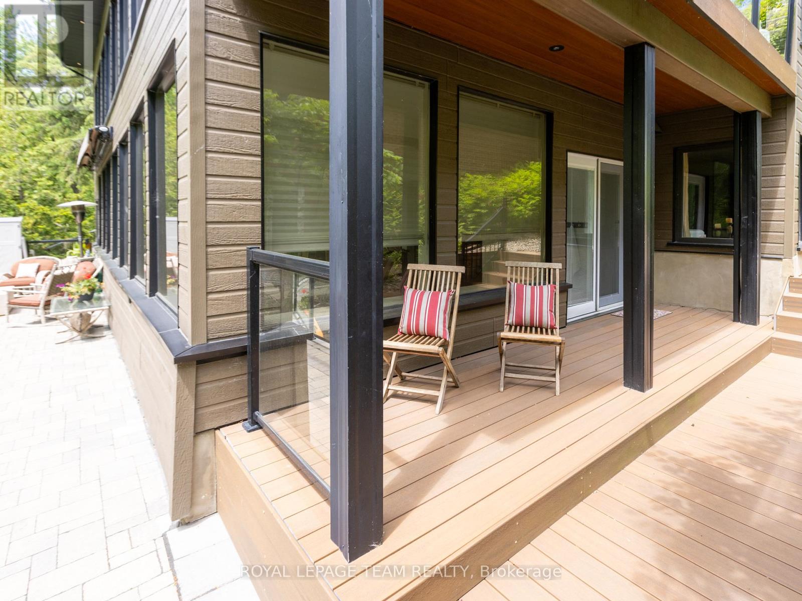 34 RIDEAUVIEW TERRACE - 43