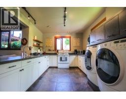 6890 Harrop-procter Road, Harrop, BC V1L6R2 Photo 48