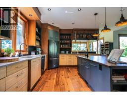 6890 Harrop-procter Road, Harrop, BC V1L6R2 Photo 30