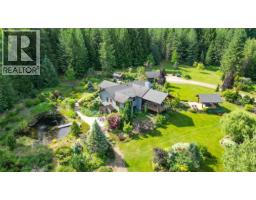 6890 Harrop-procter Road, Harrop, BC V1L6R2 Photo 23