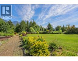 4pc Bathroom - 6890 Harrop-procter Road, Harrop, BC V1L6R2 Photo 7