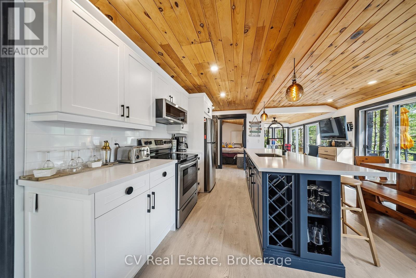 28 REDWING DRIVE