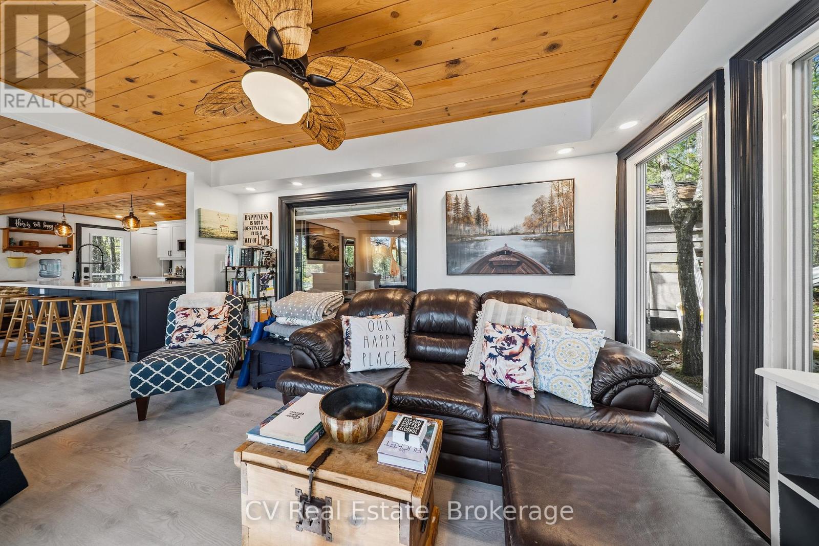 28 REDWING DRIVE - 21