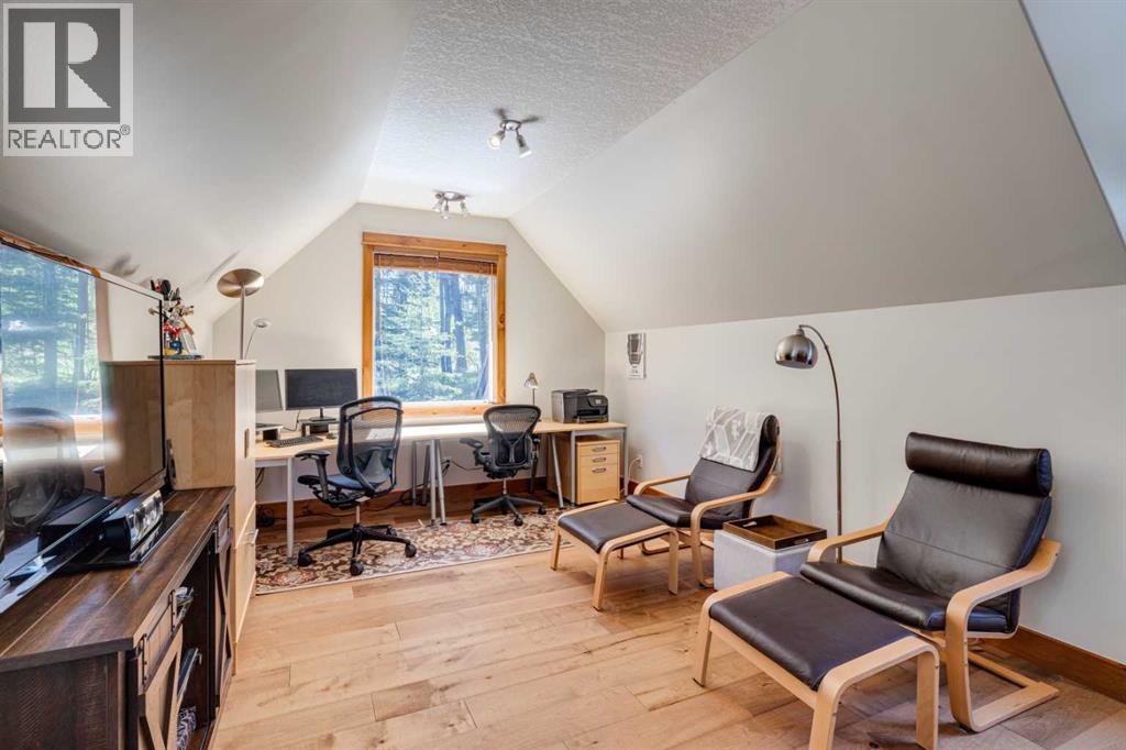 4 Highlands Place, Bragg Creek