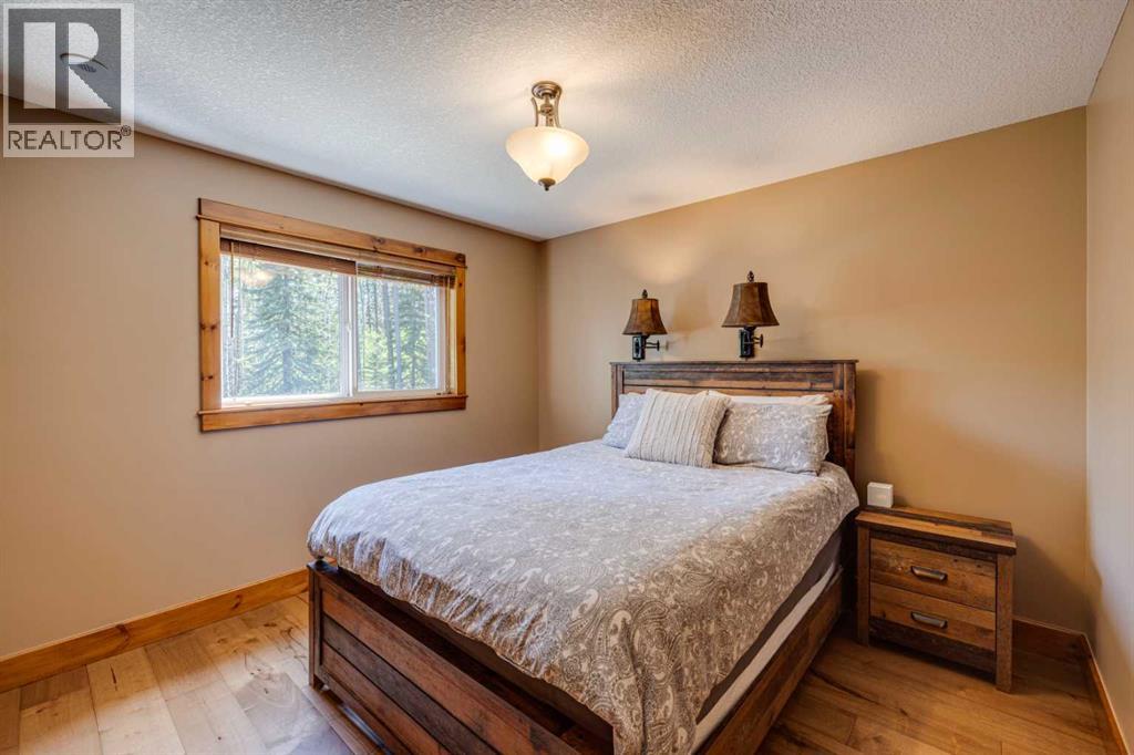 4 Highlands Place, Bragg Creek