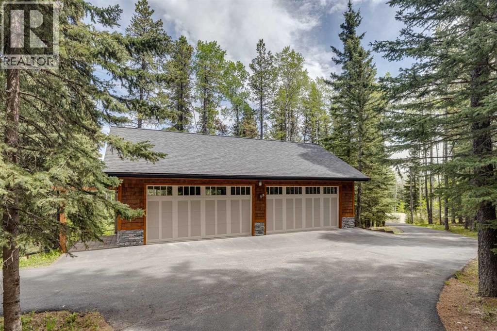 4 Highlands Place, Bragg Creek