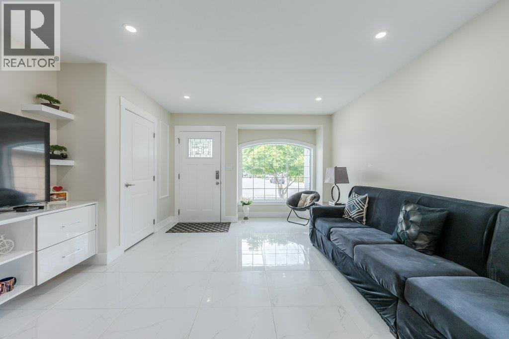 260 WILLOWS Place - 5