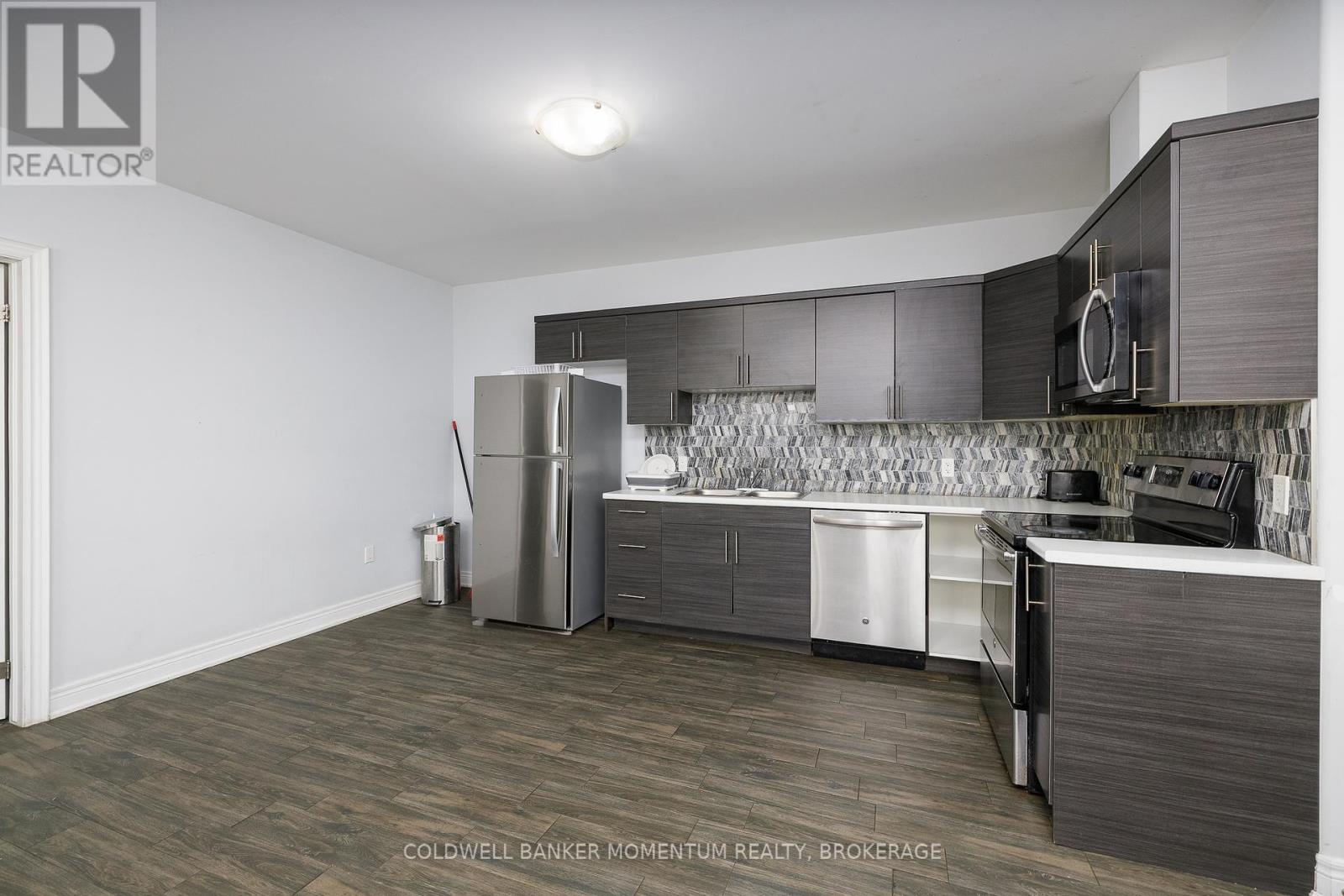 44 CLEVELAND STREET - 14