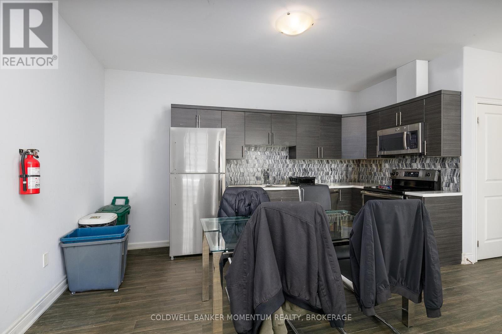 44 CLEVELAND STREET - 18