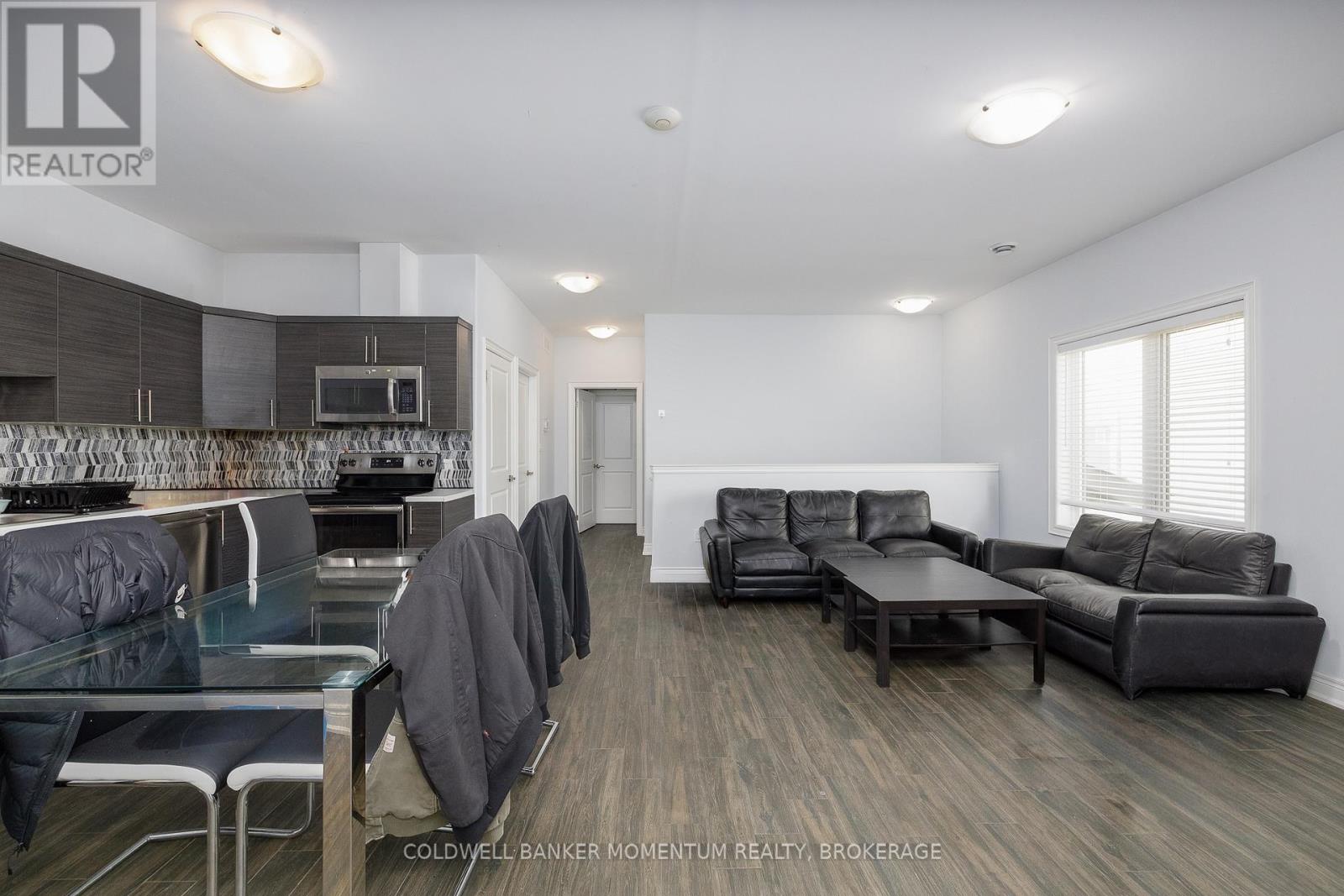 44 CLEVELAND STREET - 20