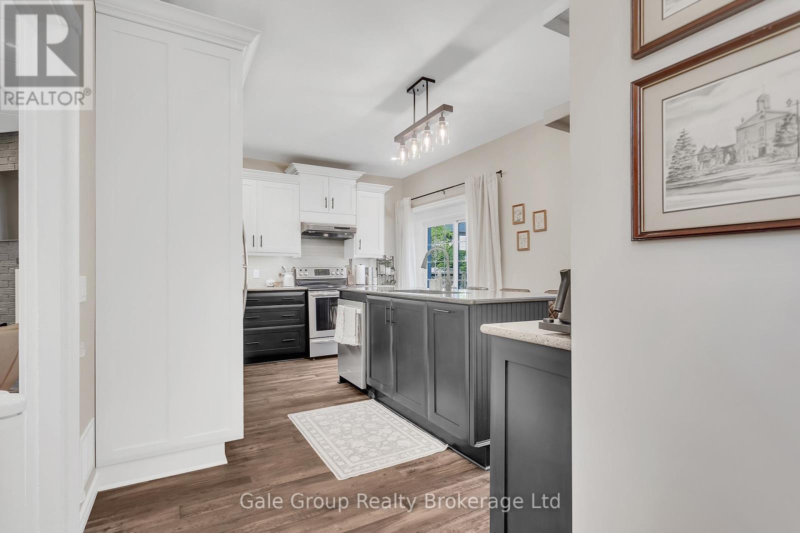 577 GEORGE STREET - 18