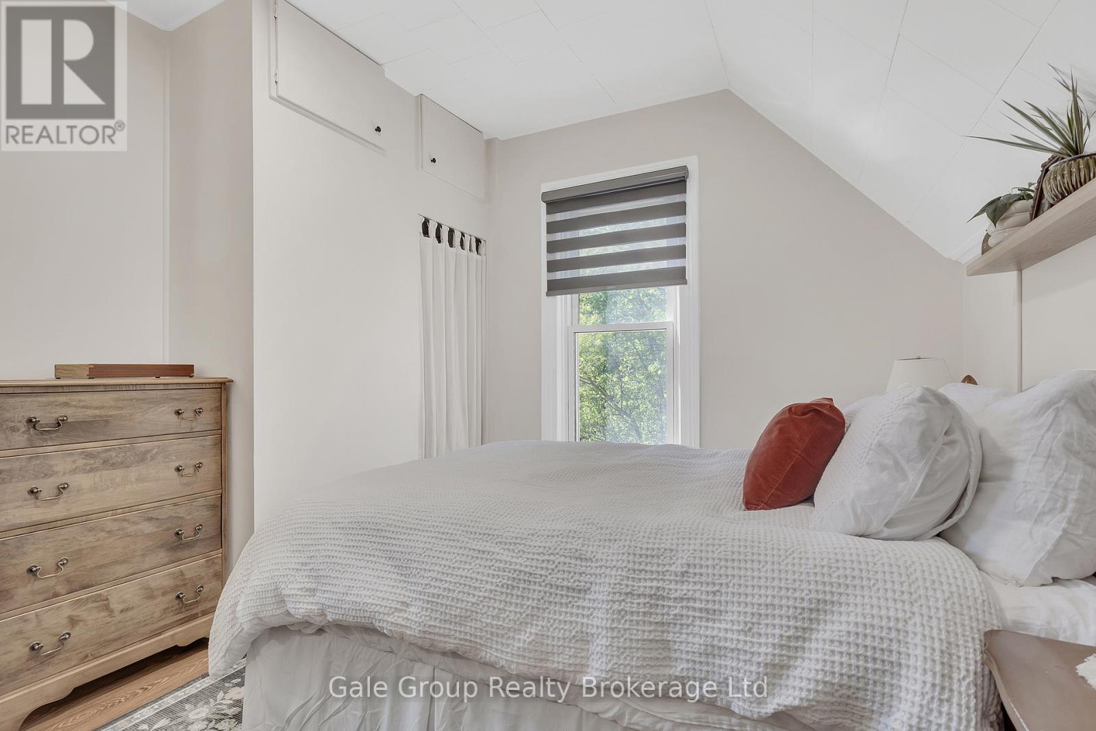 577 GEORGE STREET - 25