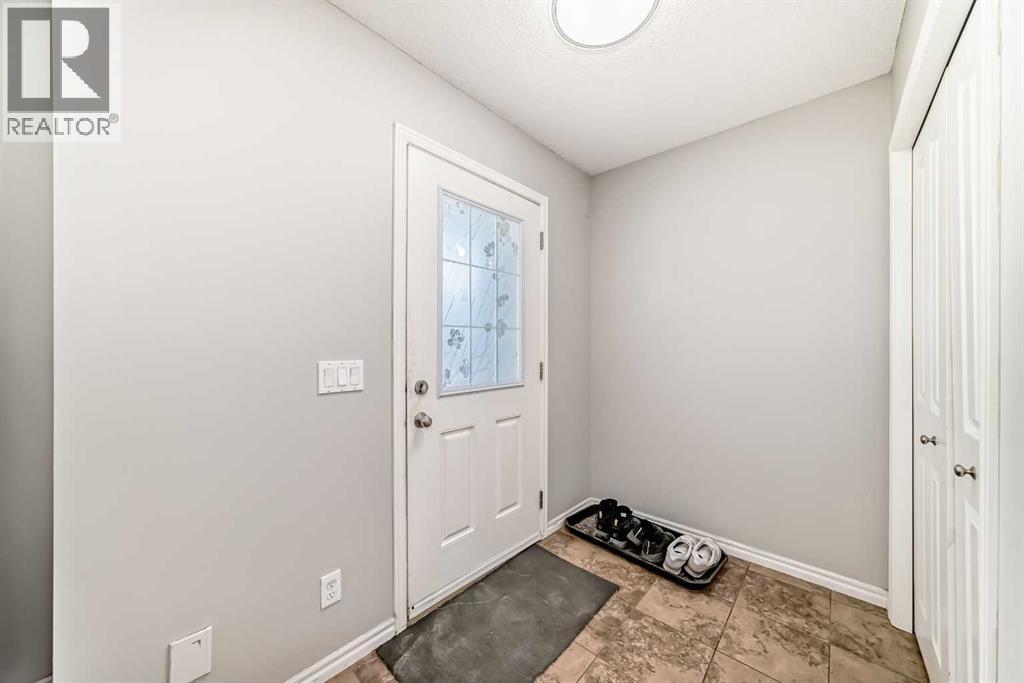 16 Skyview Springs Road NE - 4