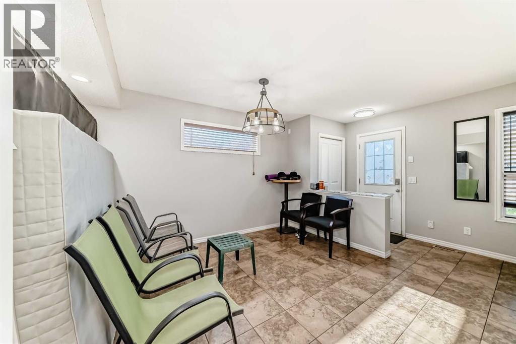 16 Skyview Springs Road NE - 16
