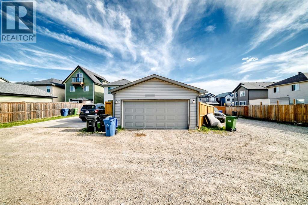 16 Skyview Springs Road NE - 44