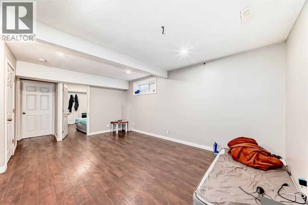 16 Skyview Springs Road NE - 33