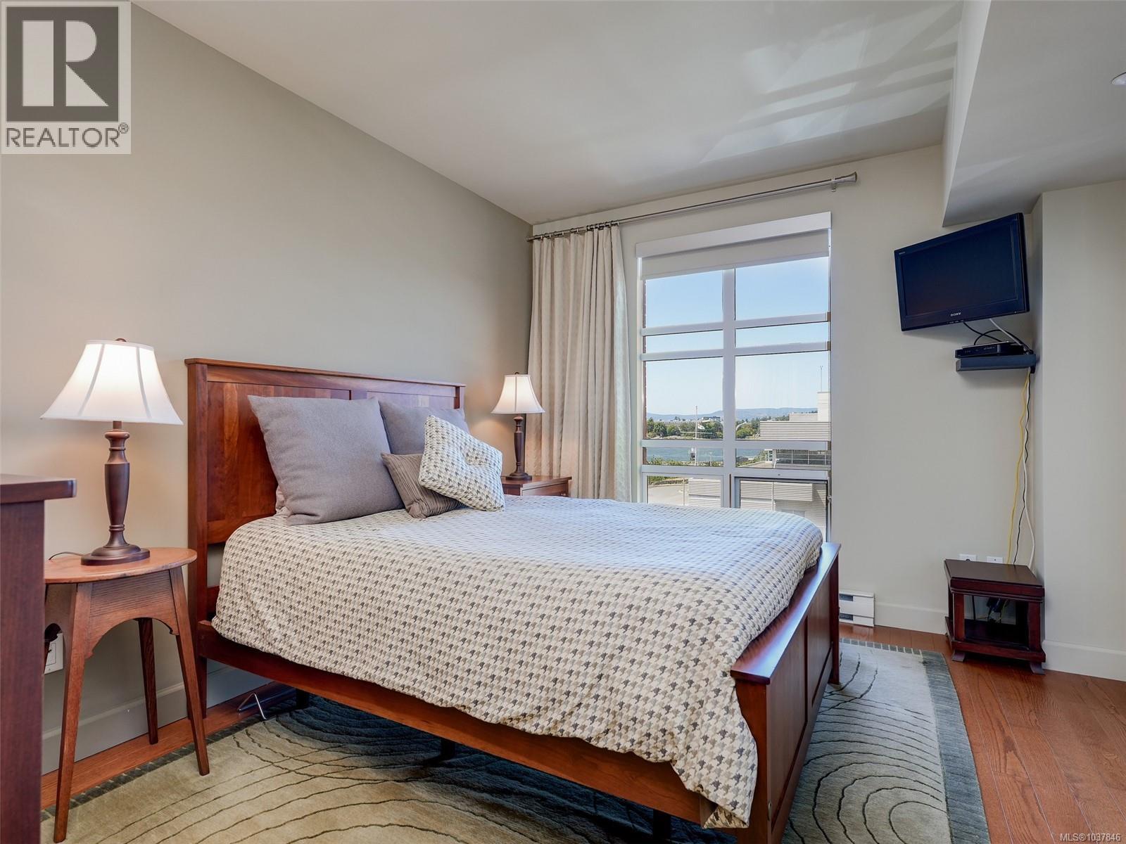 #414 21 Dallas Rd - 18