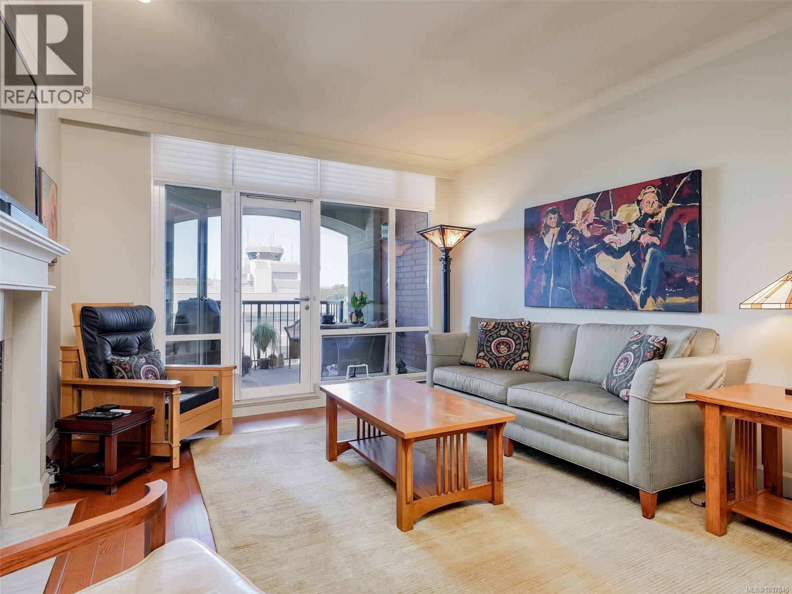 #414 21 Dallas Rd - 12