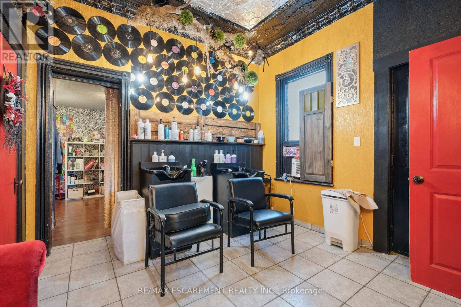 355 BARTON STREET E - 10