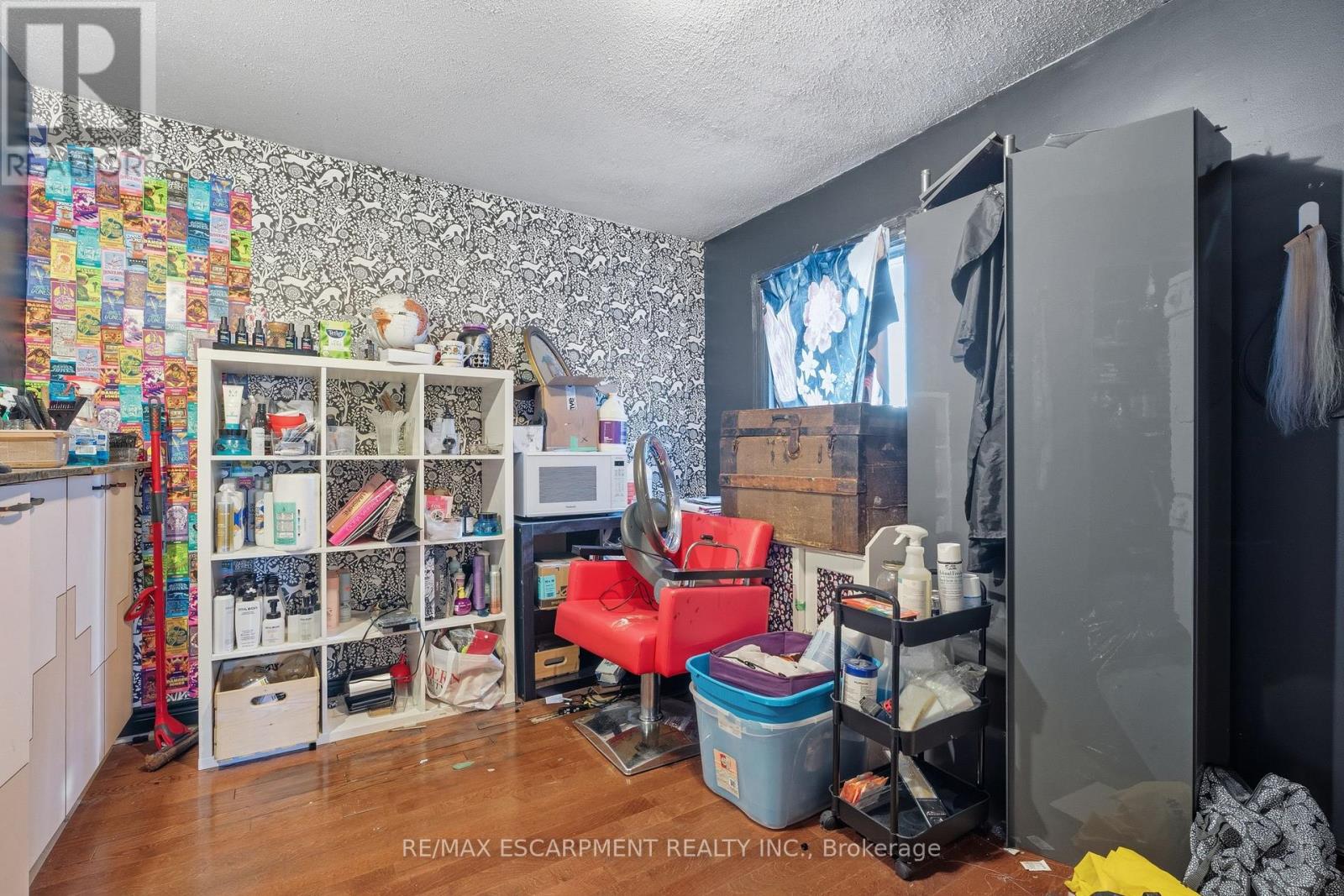355 BARTON STREET E - 13