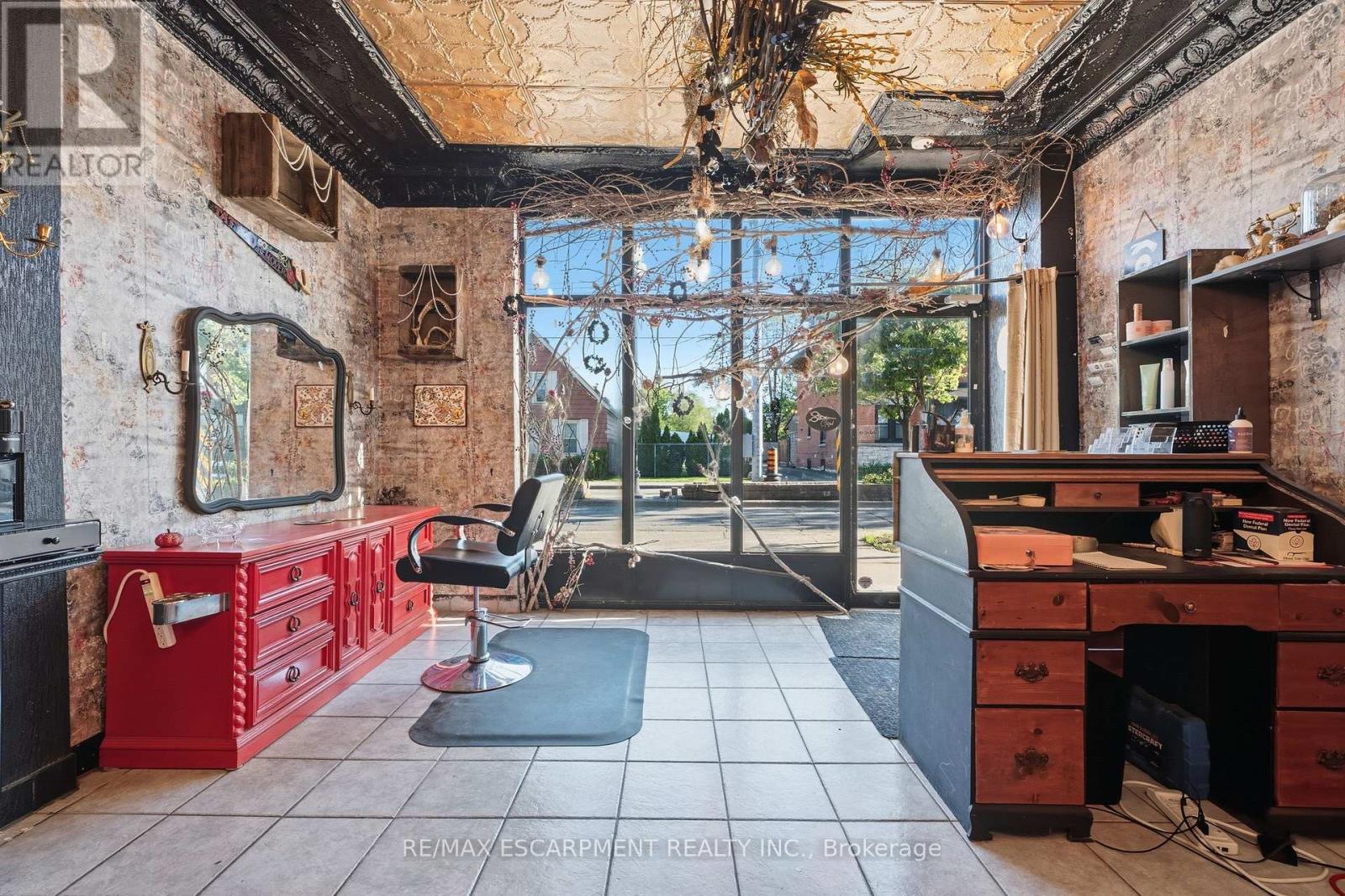 355 BARTON STREET E - 5