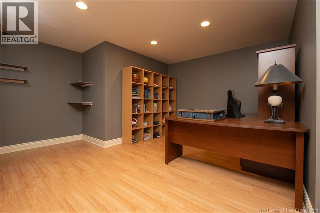 49 Starling Crescent - 41