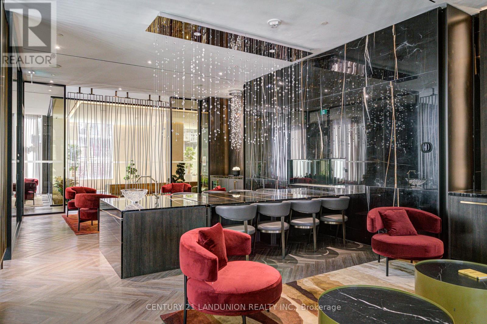 #PH4 11 YORKVILLE AVENUE - 31