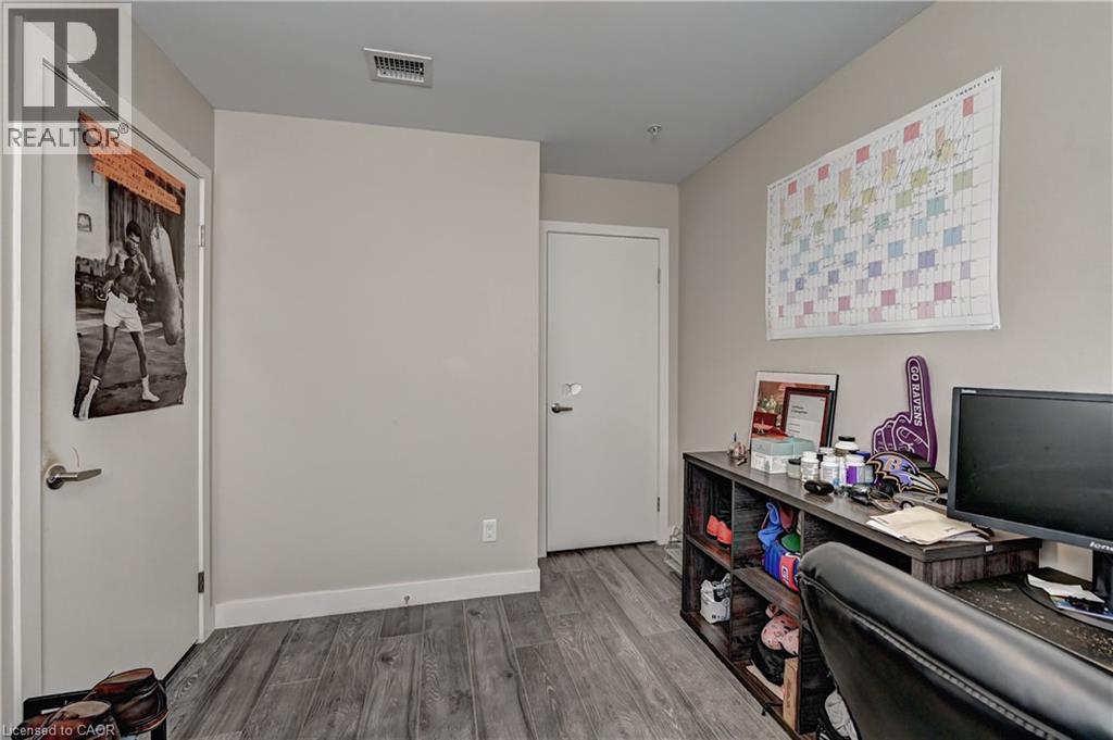 #1713 1 VICTORIA Street S - 22