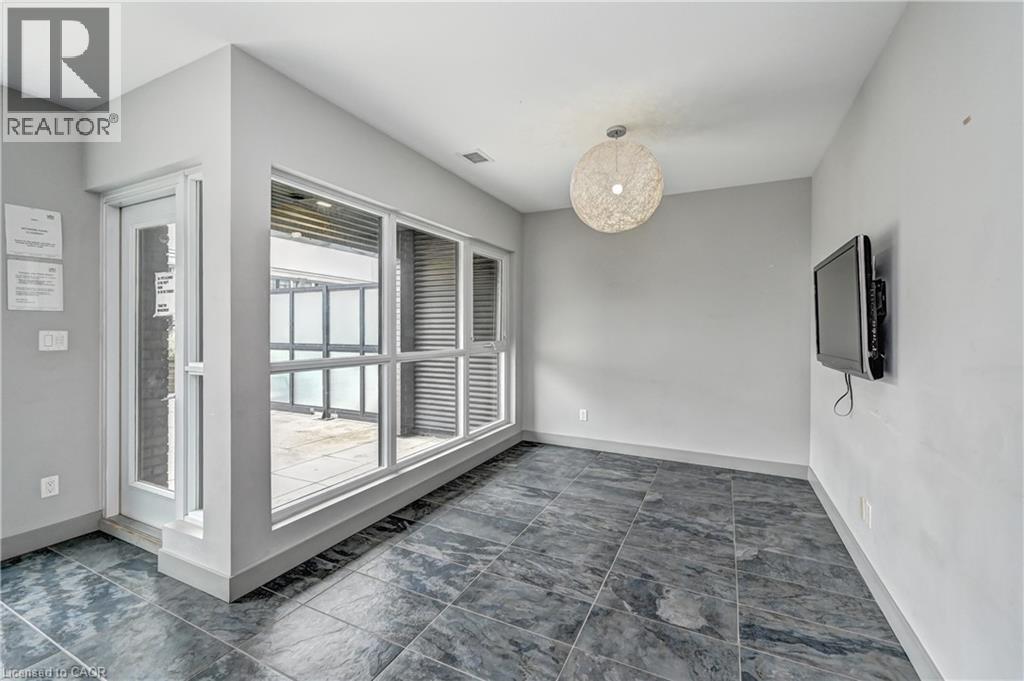 #1713 1 VICTORIA Street S - 37