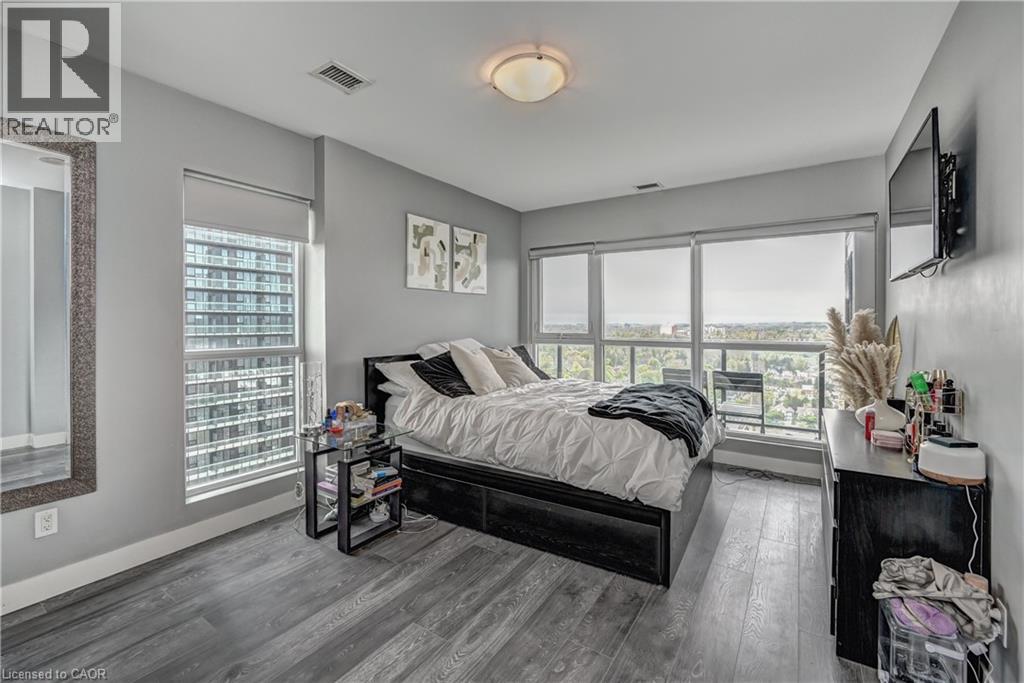 #1713 1 VICTORIA Street S - 8