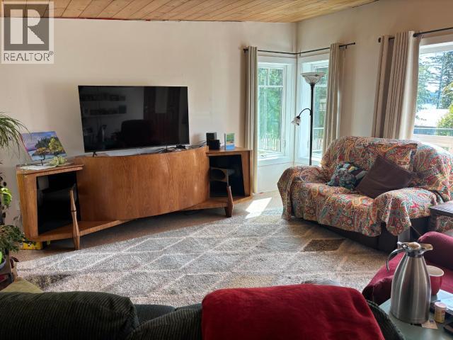 4321 SANDERSON ROAD, Texada Island