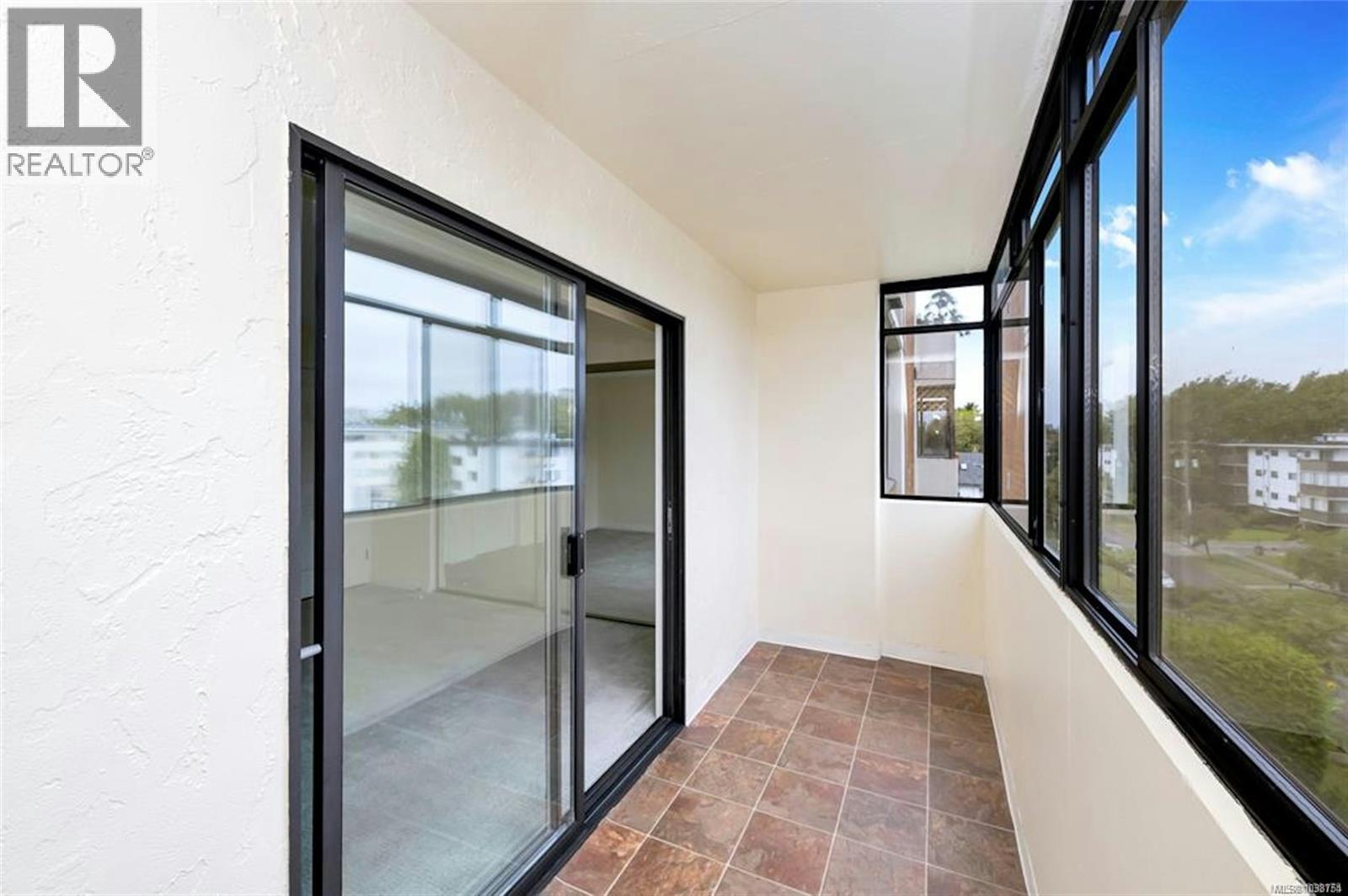 #506 420 Linden Ave - 25