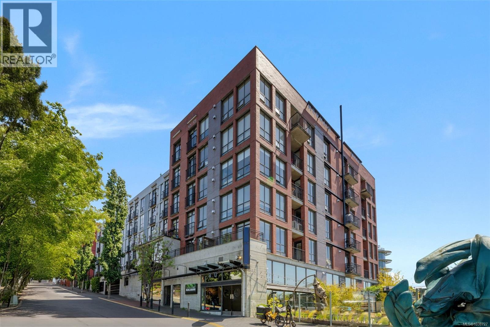 #219 409 Swift St - 16