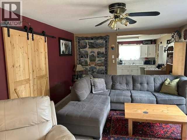6001 16 Avenue - 13