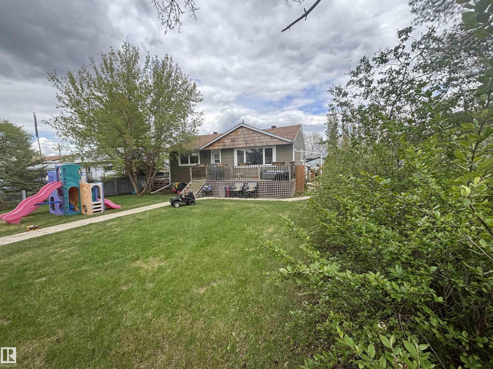 21 ELIZABETH DR - 39