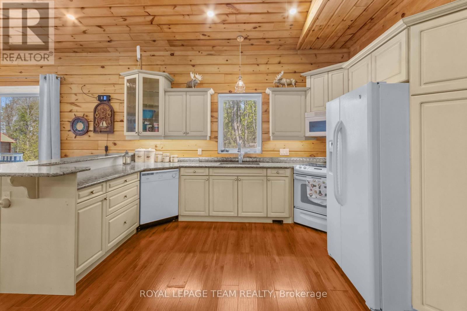 697 CURTISS ROAD - 16