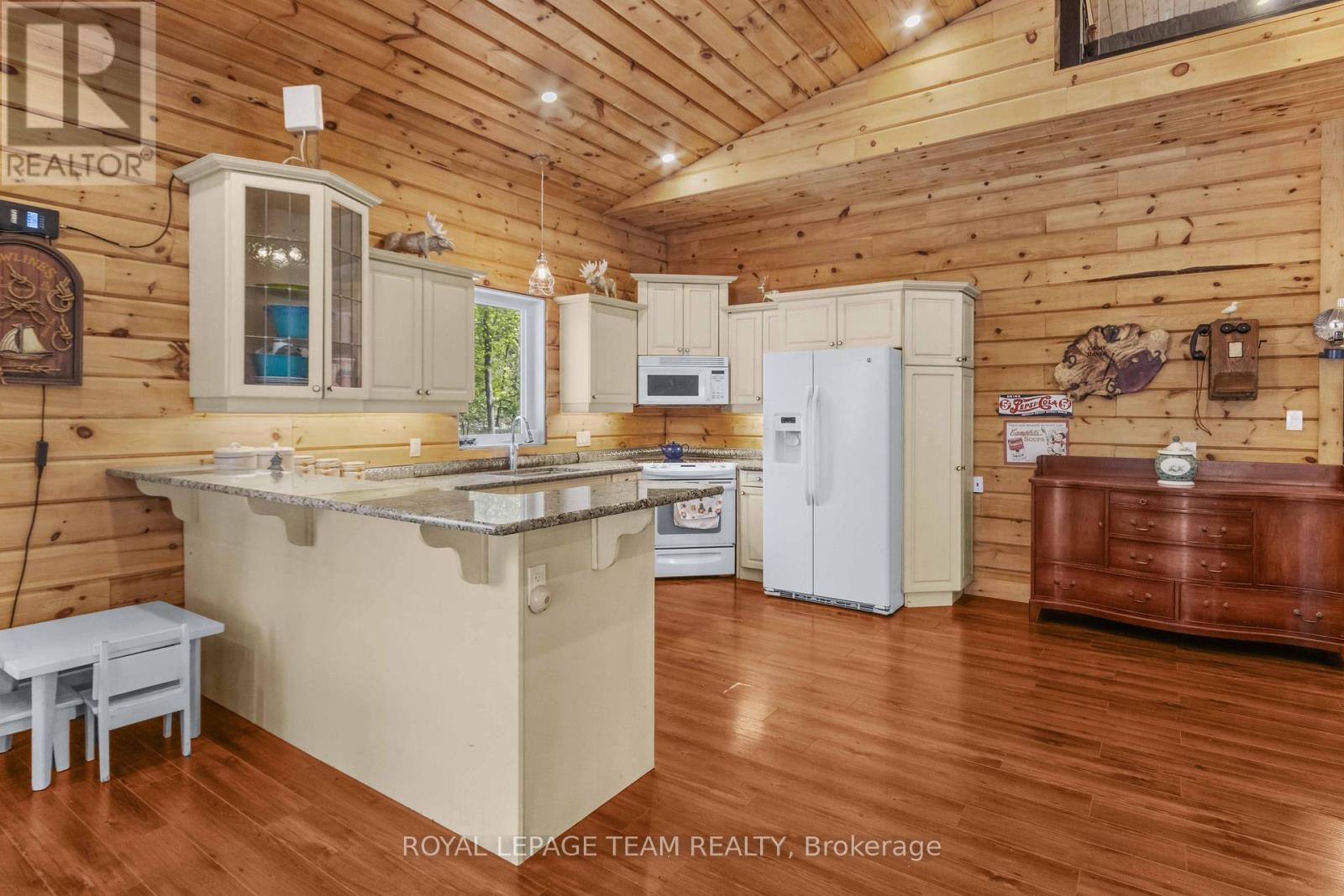 697 CURTISS ROAD - 17