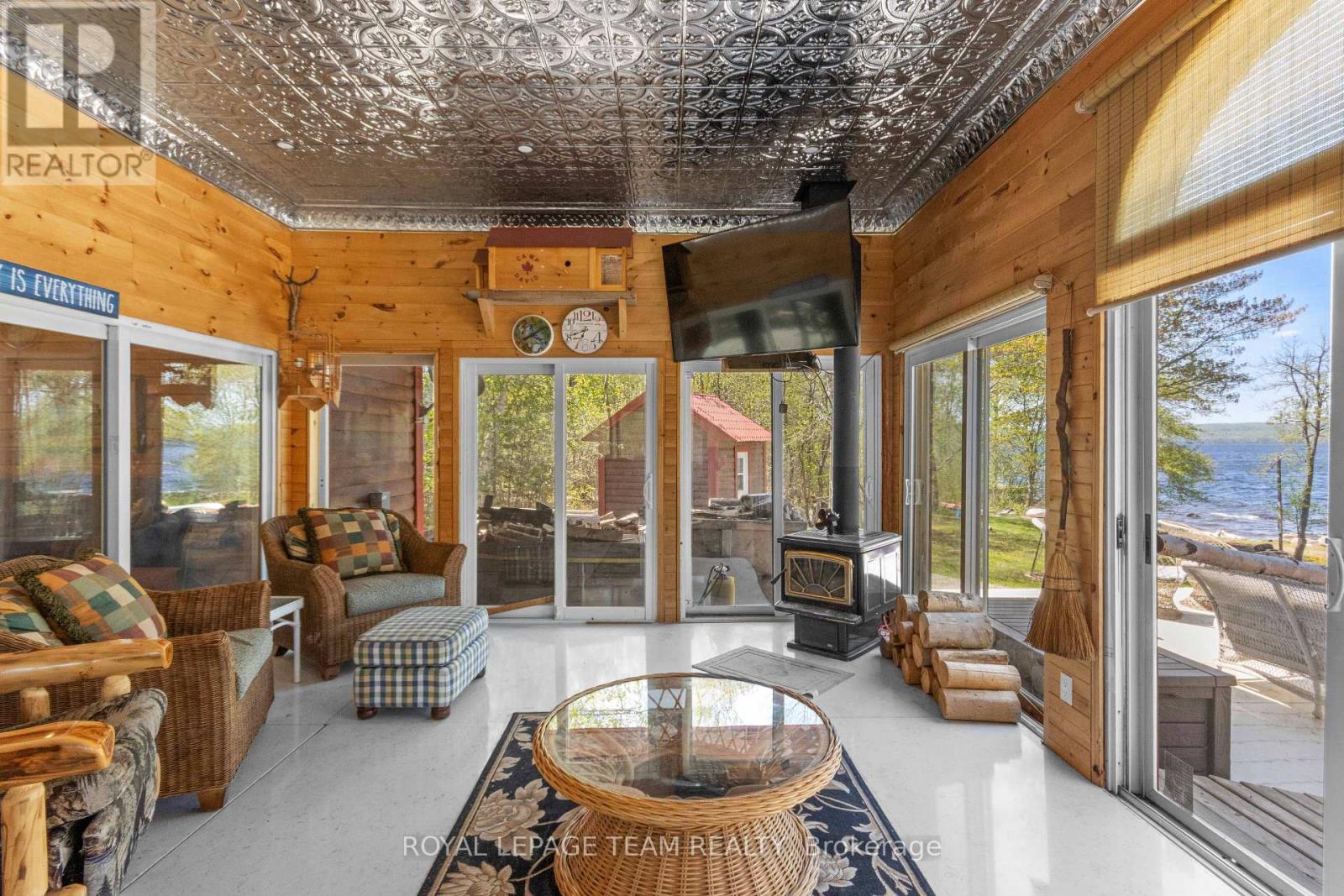 697 CURTISS ROAD - 32