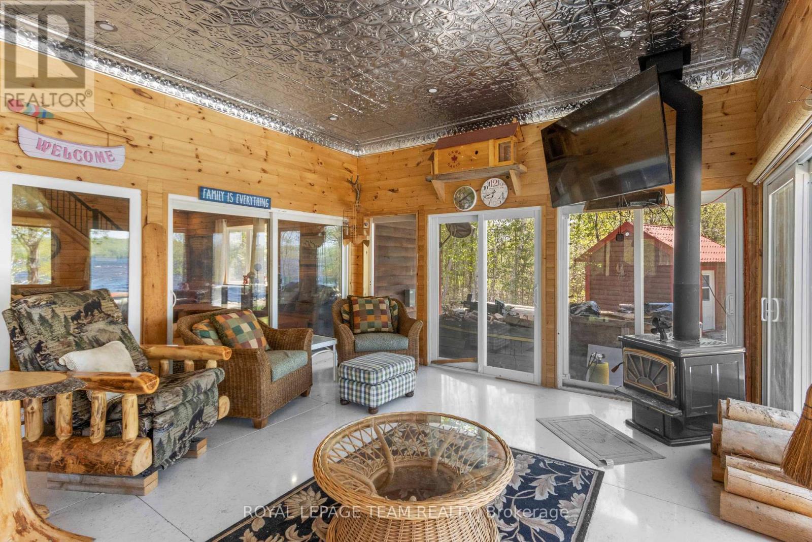 697 CURTISS ROAD - 33