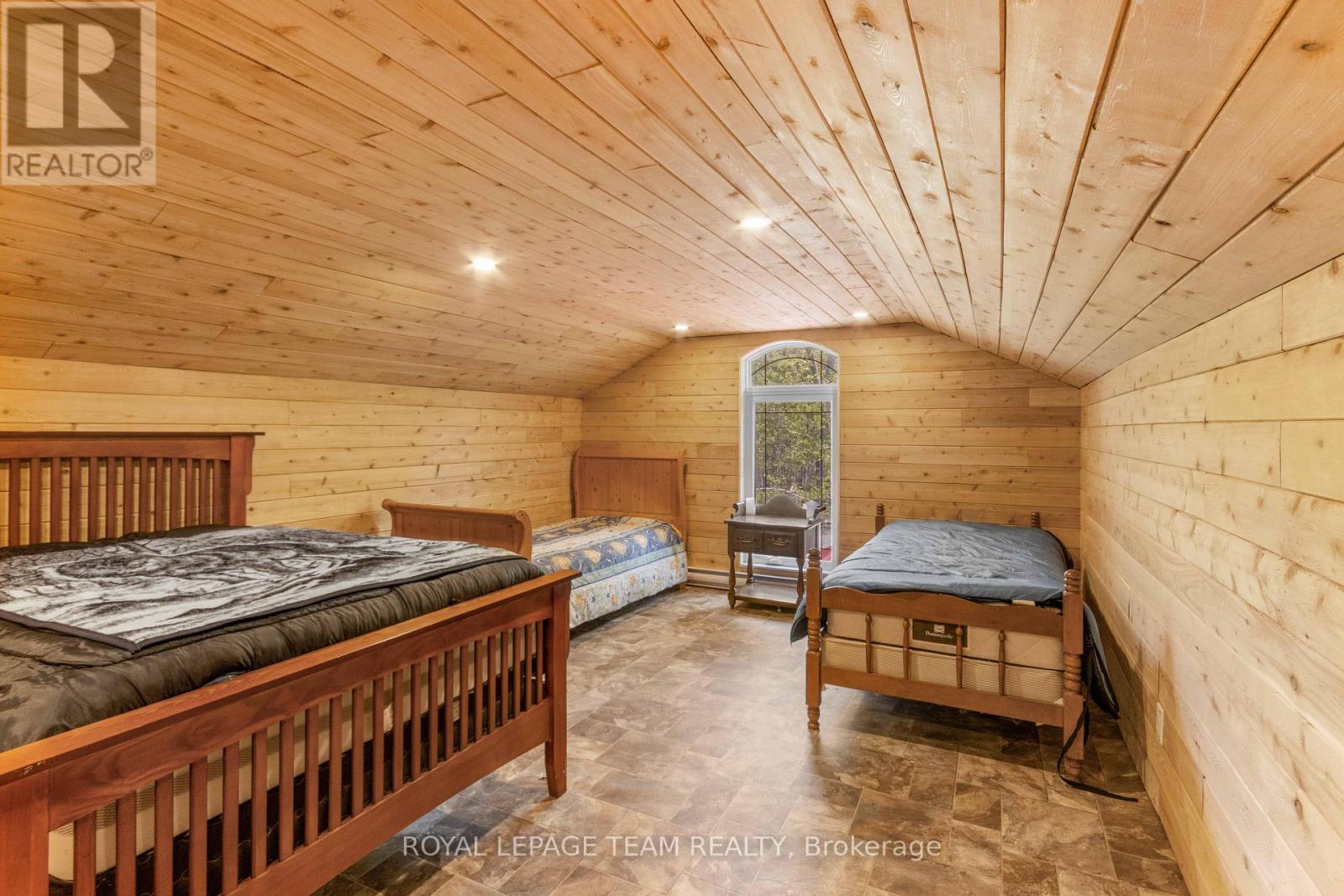 697 CURTISS ROAD - 37