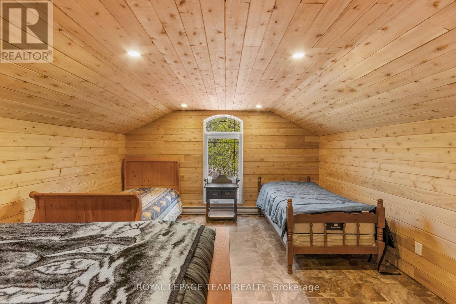 697 CURTISS ROAD - 38