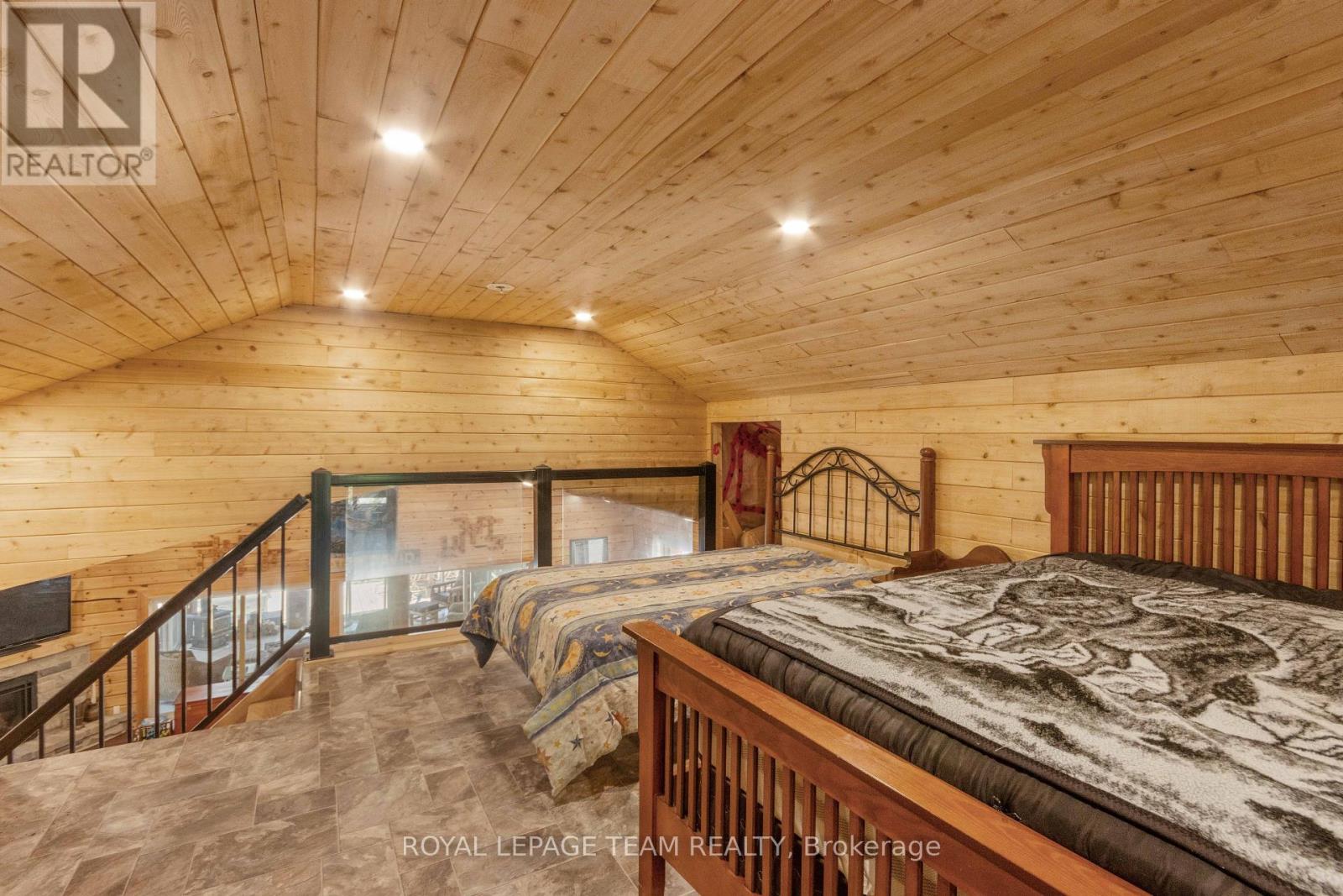 697 CURTISS ROAD - 39