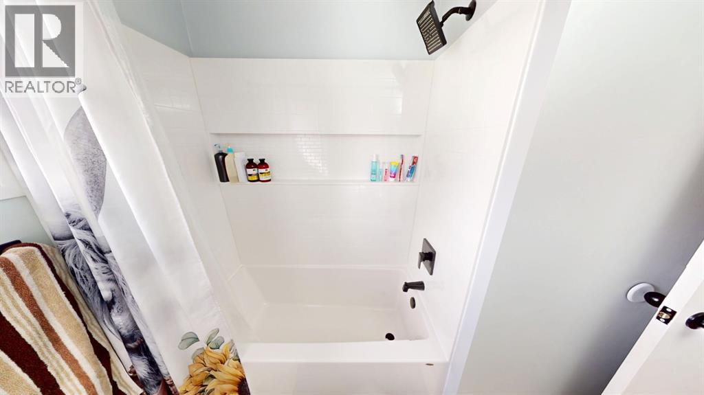 Main Tub Enclosure