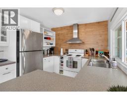 8110 & 8120 Busk Road, Balfour, BC V0G1C0 Photo 32
