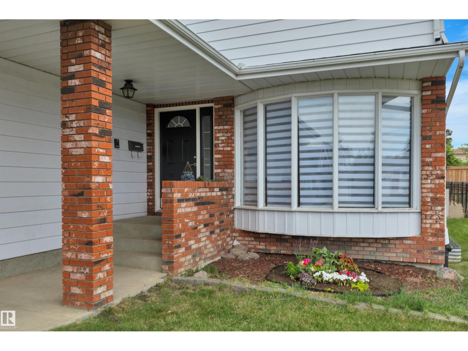 2412 112A ST NW - 3