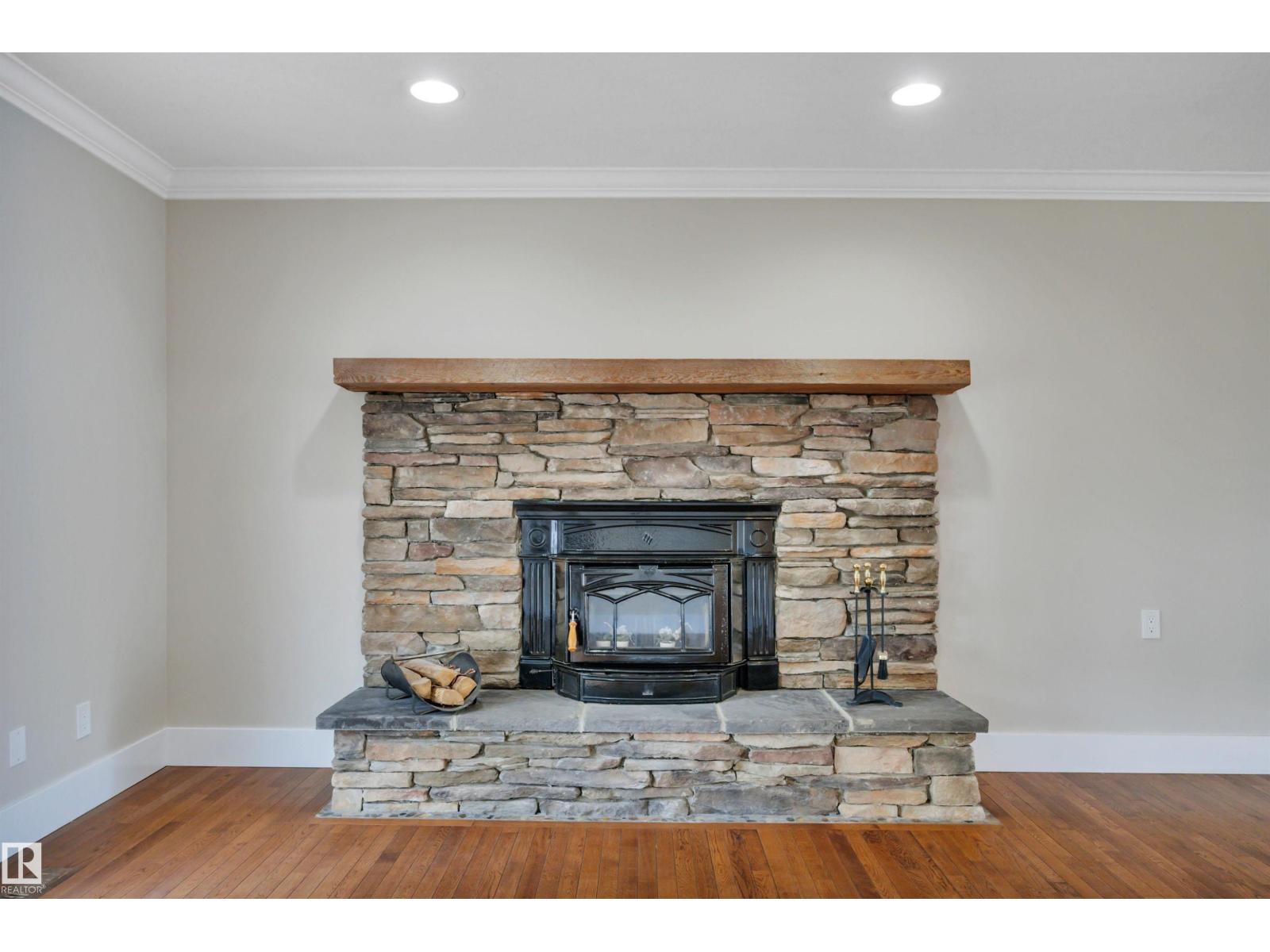 2412 112A ST NW - 11